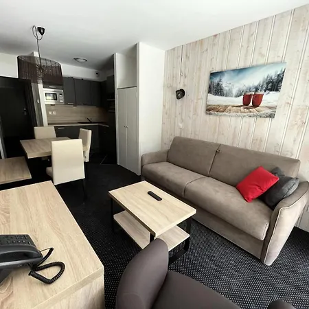 Appartement Résidence Le Portillo - Piscine - Pour 4 Personnes Mae-5313
